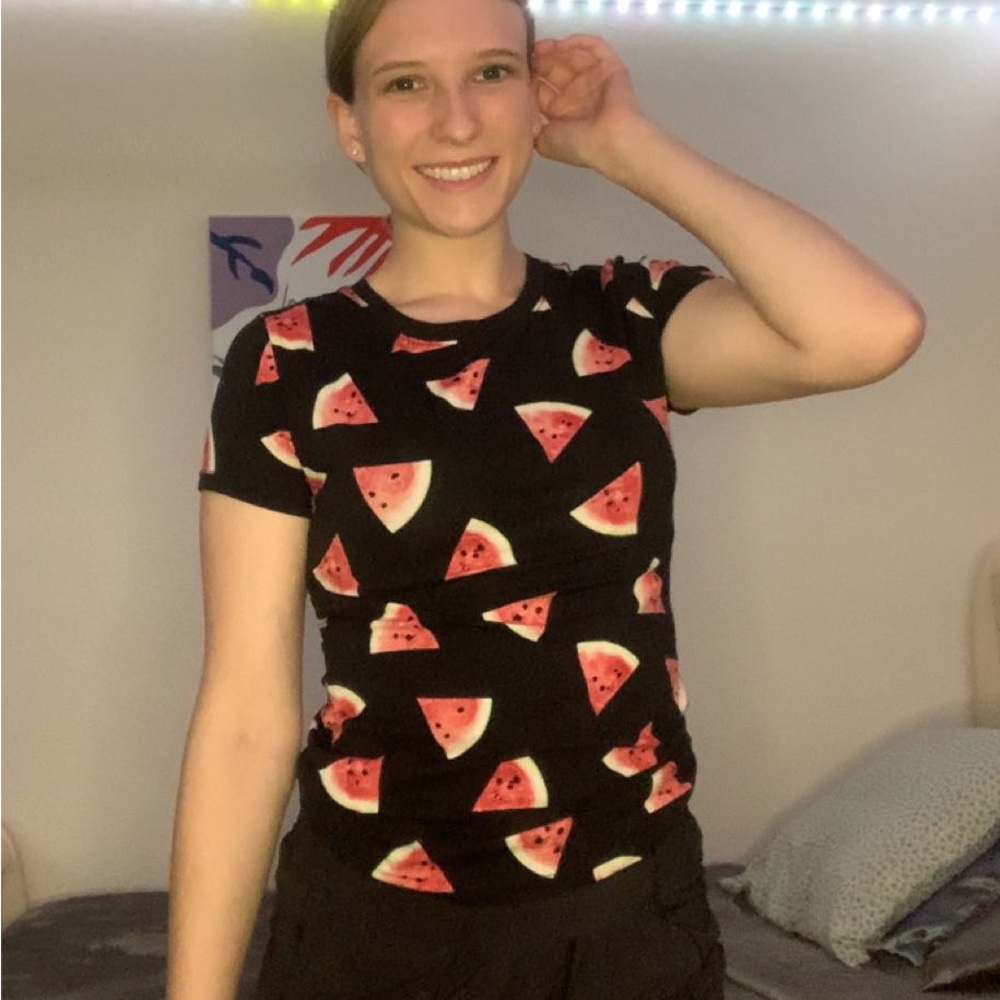 Forever 21 T-shirt